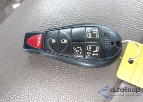 2014 Chrysler Town & Country Touring из США, поврежденный, VIN 2C4RC1BG5ER444549